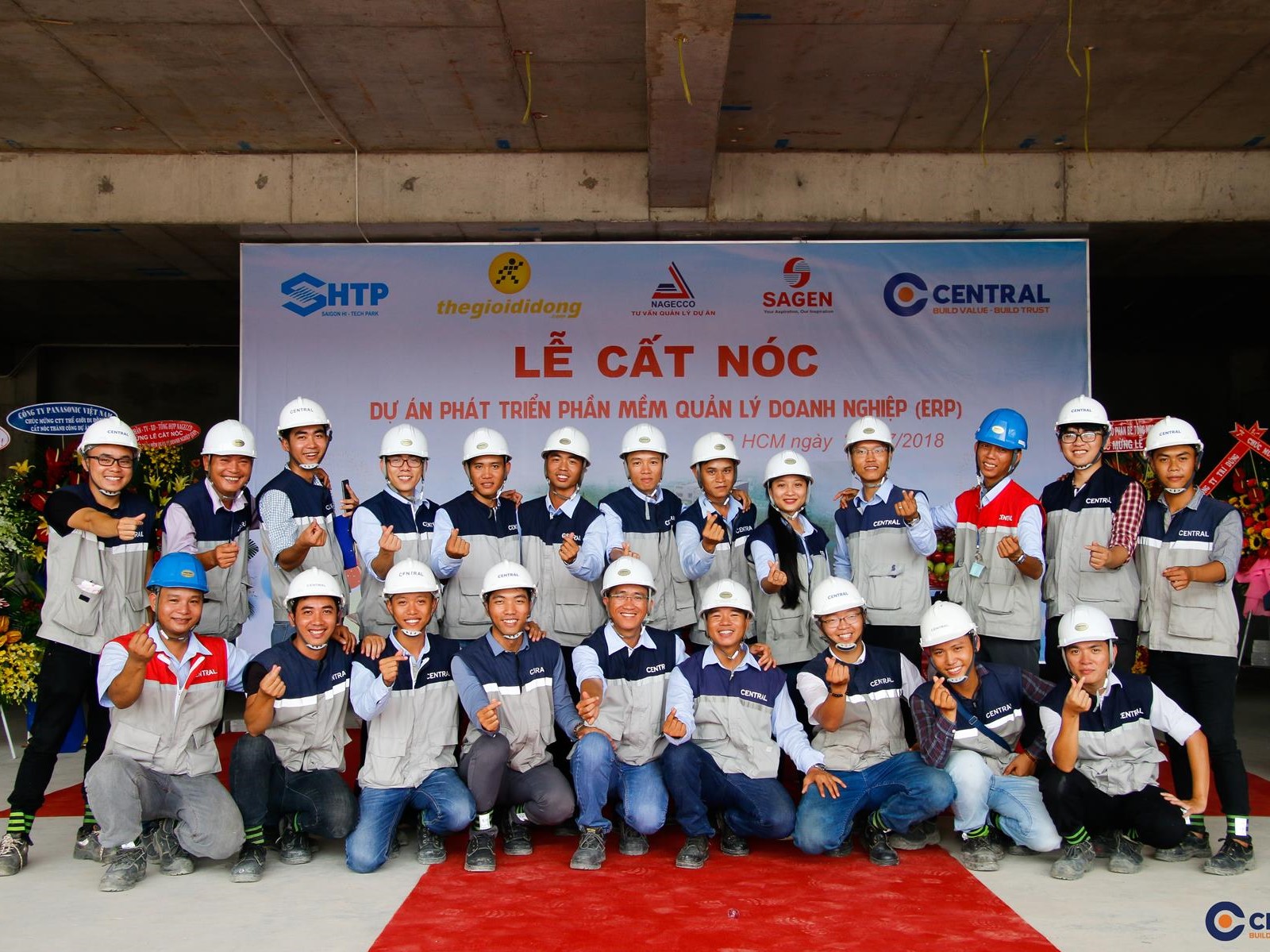 CENTRAL CẤT NÓC DỰ ÁN TÒA NHÀ VĂN PHÒNG TGDĐ (MWG)