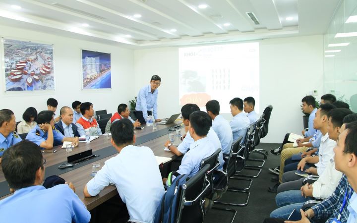 CENTRAL TỔ CHỨC HUẤN LUYỆN – DIỄN TẬP  PCCC TẠI TÒA NHÀ VĂN PHÒNG