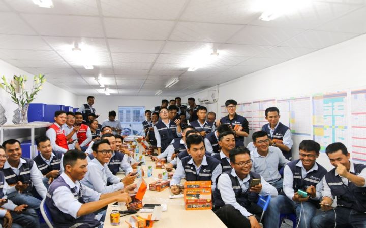 CENTRAL KHỞI ĐỘNG CHƯƠNG TRÌNH THĂM HỎI ĐẾN CÁC CÔNG TRƯỜNG KHU VỰC MIỀN NAM, MIỀN TRUNG