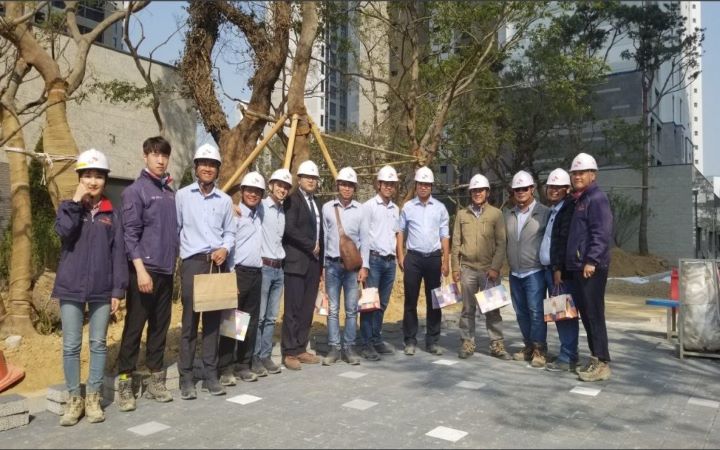 ĐOÀN QUẢN LÝ CẤP TRUNG CENTRAL CÔNG TÁC HÀN QUỐC