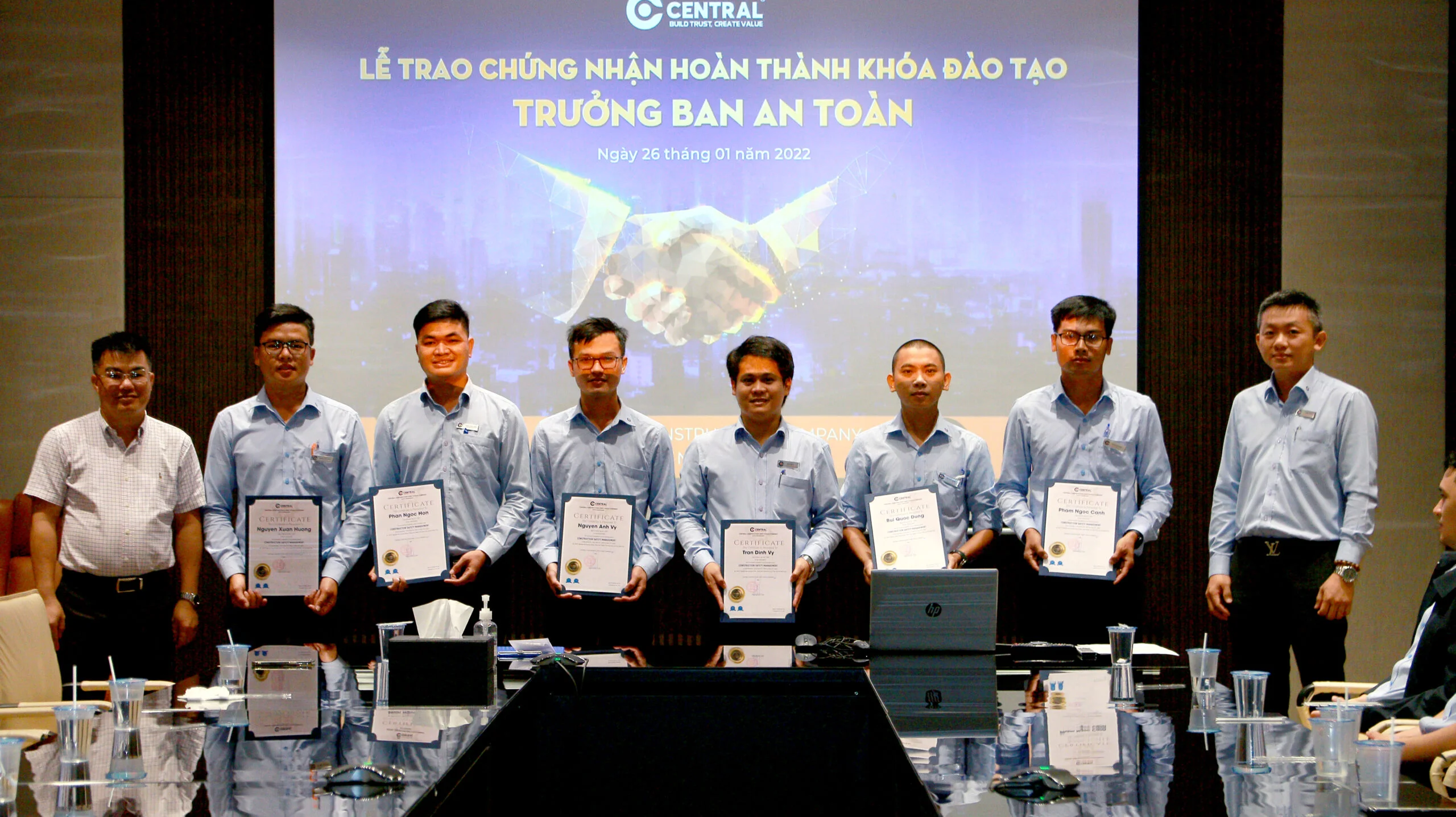 CENTRAL AWARDS CERTIFICATE OF SAFETY TRAINING