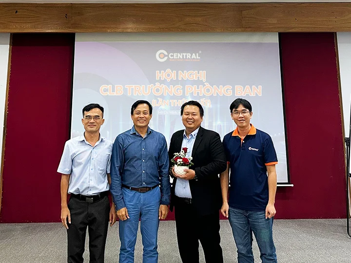 CENTRAL LAUNCHES THE CLUB OF DEPARTMENT HEADS