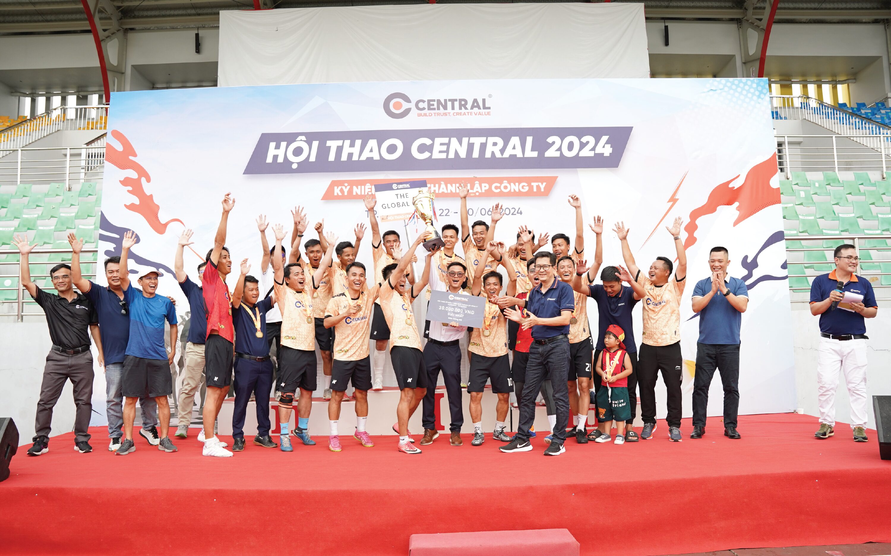 LỄ TRAO GIẢI VÀ BẾ MẠC HỘI THAO CENTRAL 2024