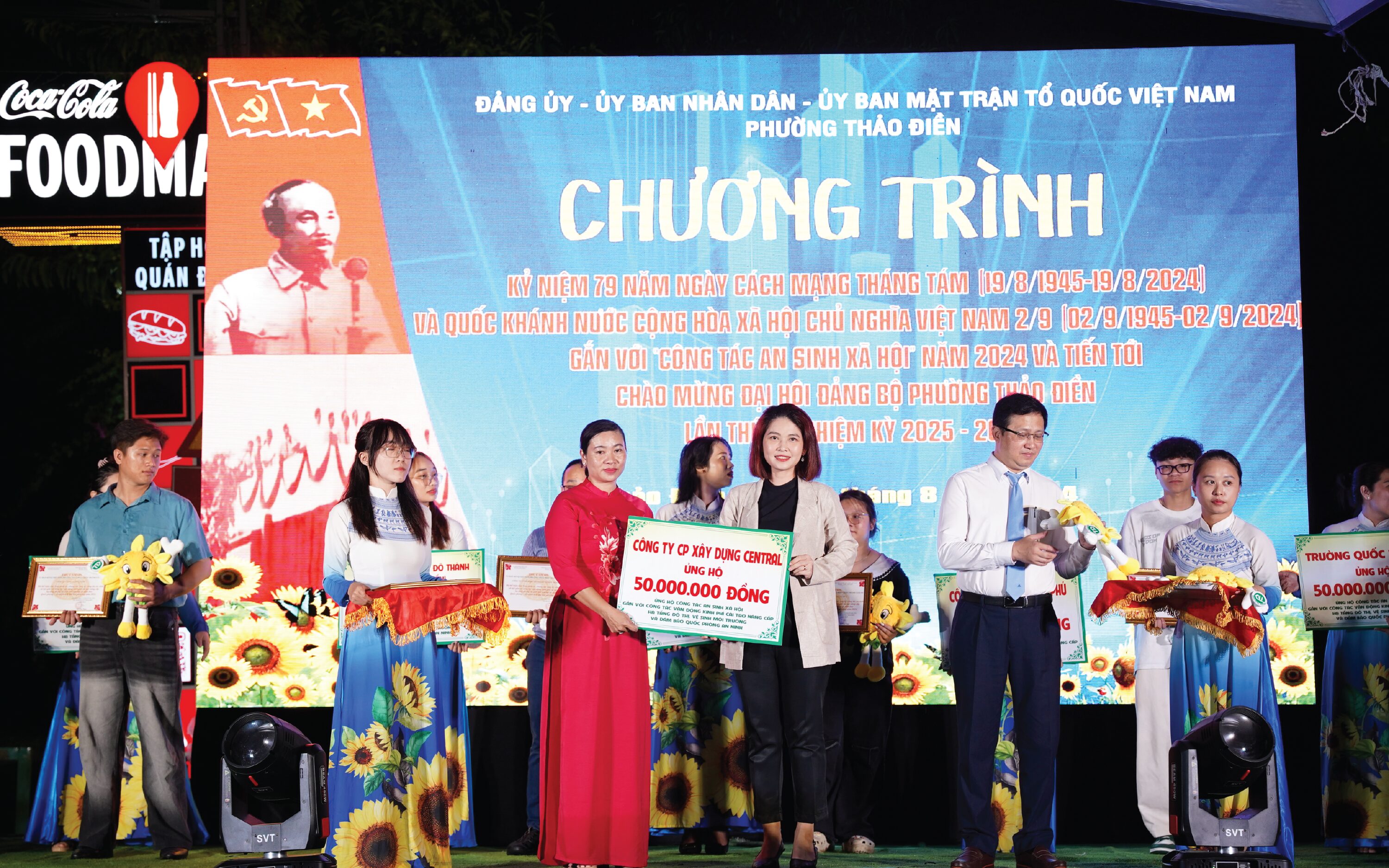 CENTRAL CHUNG TAY ỦNG HỘ QUỸ “VÌ NGƯỜI NGHÈO”