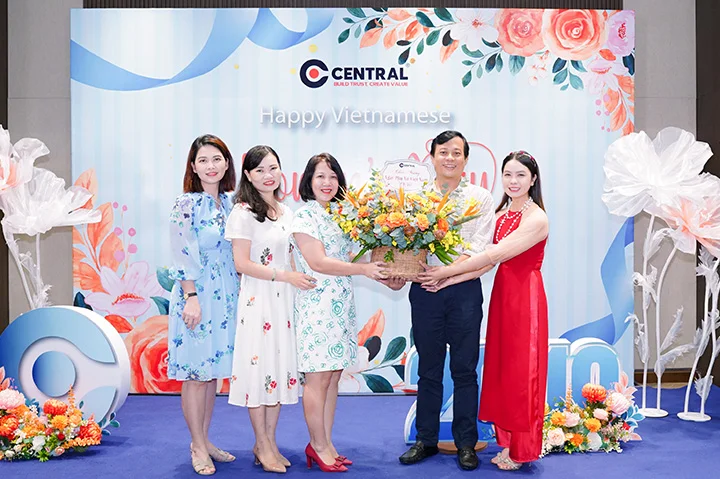 CENTRAL BEAUTY APPRECIATION ON VIETNAMESE WOMEN’S DAY 20/10