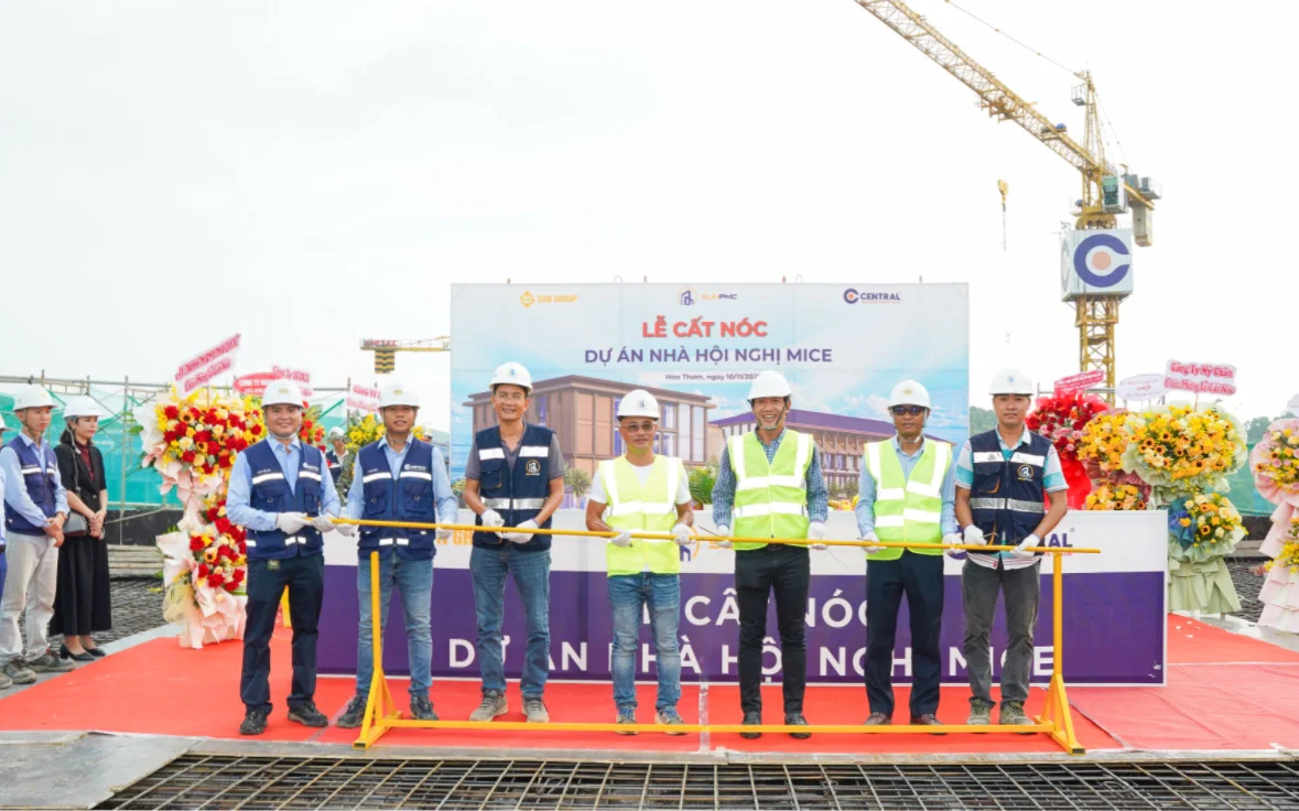 TOPPING-OUT CEREMONY FOR MICE CONVENTION CENTER & MUI THUYEN RESTAURANT PROJECT IN PHU QUOC
