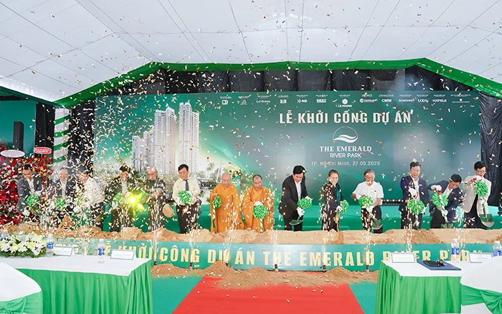 GROUNDBREAKING CEREMONY OF THE EMERALD RIVER PARK PROJECT